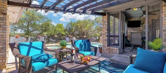 Dock & Private Pool: Lake Palo Pinto Retreat!