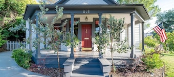 Historic Visalia 3br/2ba - Walk to Downtown