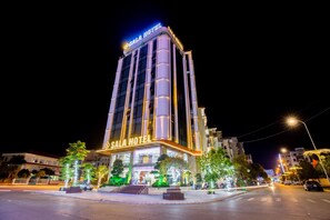 Front of property - Sala Hotel Mong Cai (Mong Cai)