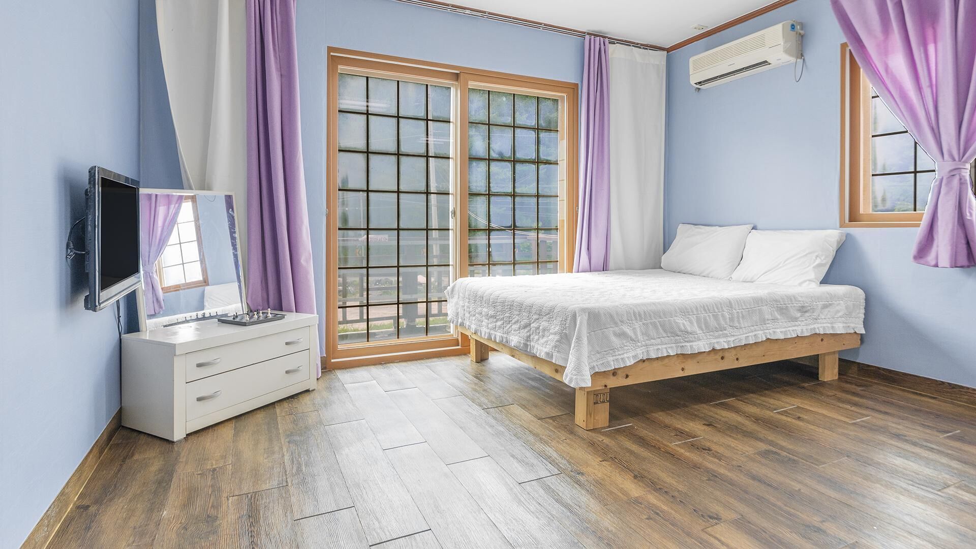 Basic Room, 1 Bedroom (Lojeumali) | 1 bedroom, free WiFi