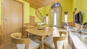 Basic Room, 1 Bedroom (Popeulleo) - Pocheon Aleumdaun Pension (Pocheon)