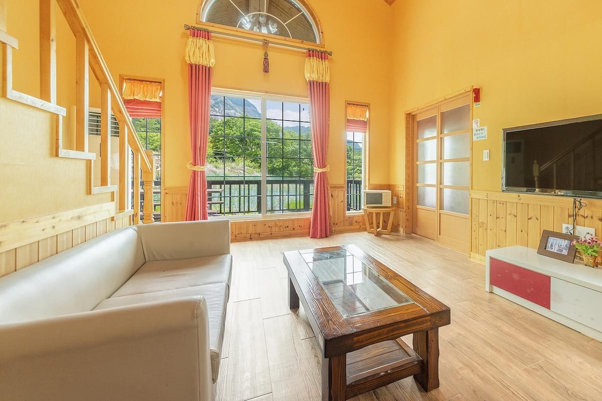 Basic Room, 1 Bedroom (Laim) | 1 bedroom, WiFi (free)