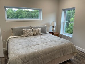 8 chambres, fer et planche à repasser, Wi-Fi gratuit, draps fournis