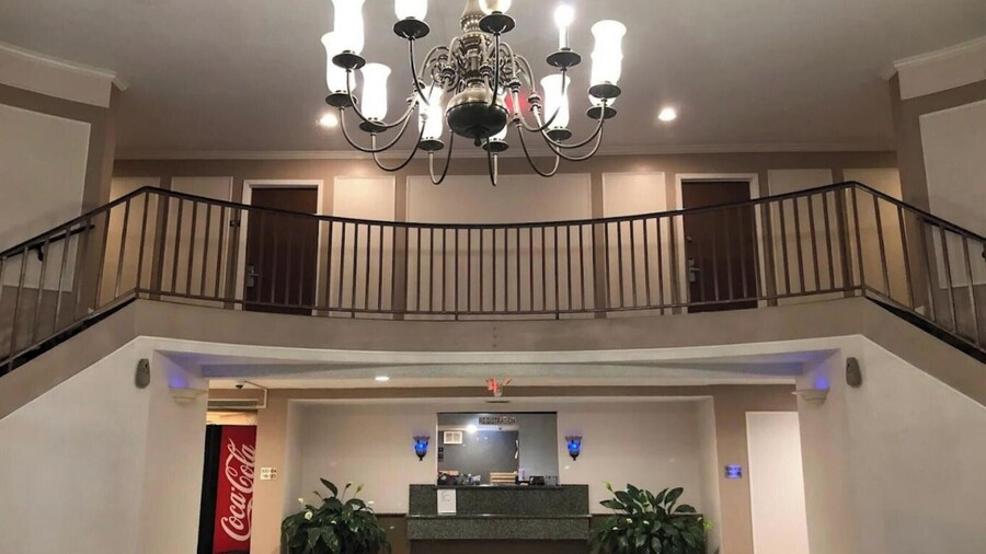 Regency Inn & Suites Houston East I 10