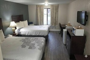 Desk, free WiFi, bed sheets - Regency Inn & Suites Houston East I 10 (Houston)