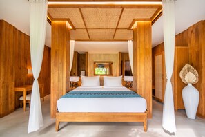 Premium bedding, pillowtop beds, minibar, in-room safe - Kappa Senses Ubud (Ubud)