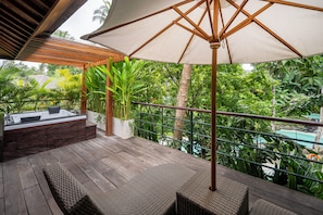 Svit Deluxe - bubbelpool (and Free Scheduled Activities) | Sängtillbehör av högsta kvalitet, bäddmadrasser och minibar