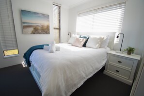 3 bedrooms, desk, iron/ironing board, travel cot