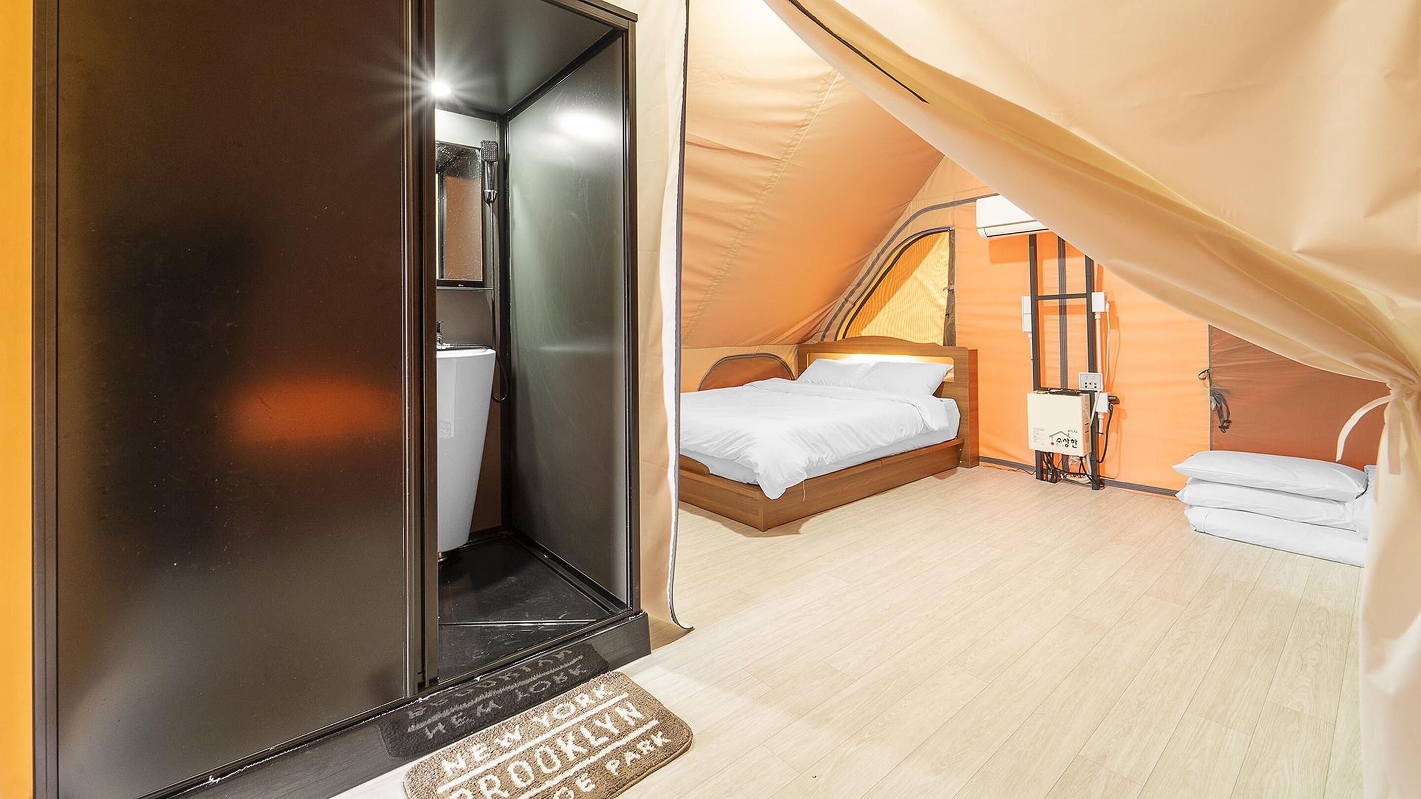 1 camera, Wi-Fi gratuito