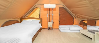 Goseong Bluebeach Pension&glamping