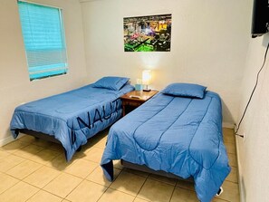 2 chambres, fer et planche Ă repasser, Wi-Fi gratuit, draps fournis