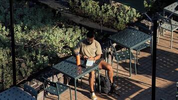 Cafe
