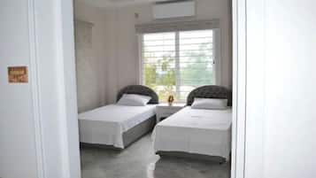 3 quartos, Wi-Fi de cortesia, roupa de cama
