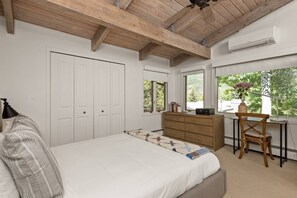 3 chambres, fer et planche à repasser, Wi-Fi gratuit, draps fournis