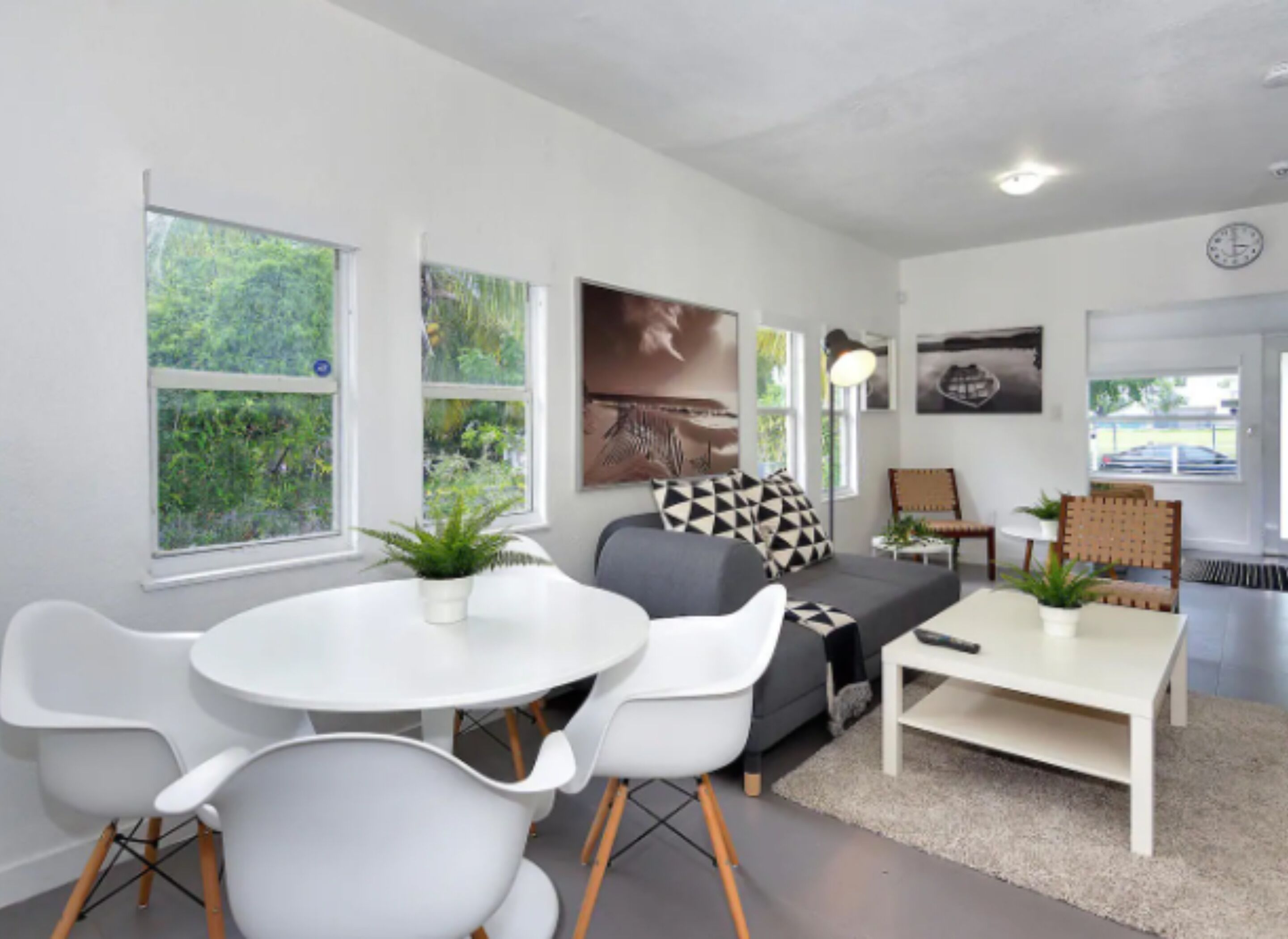 Basic House | Living area