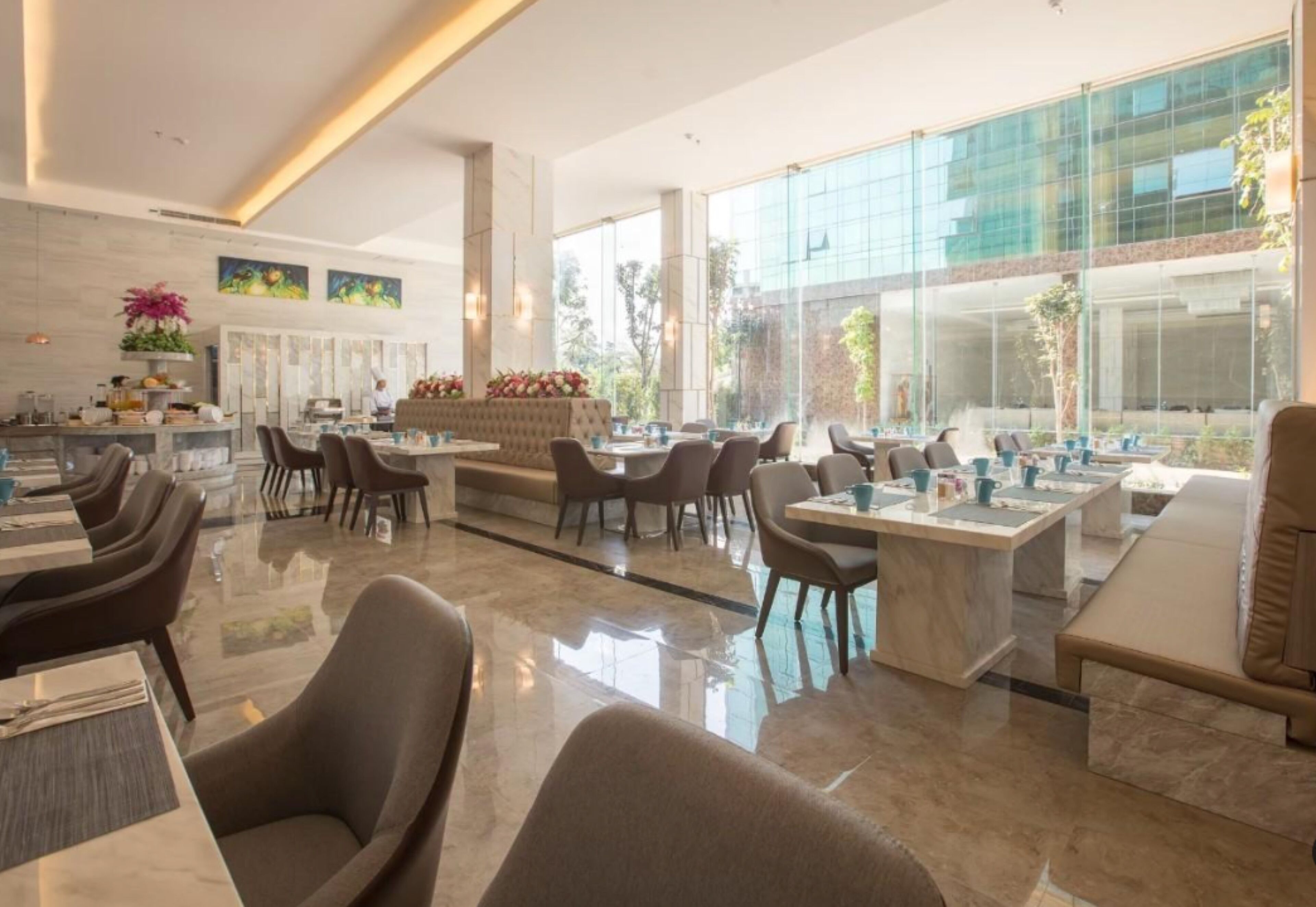 Free daily buffet breakfast 