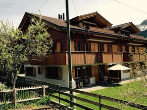 Esterni