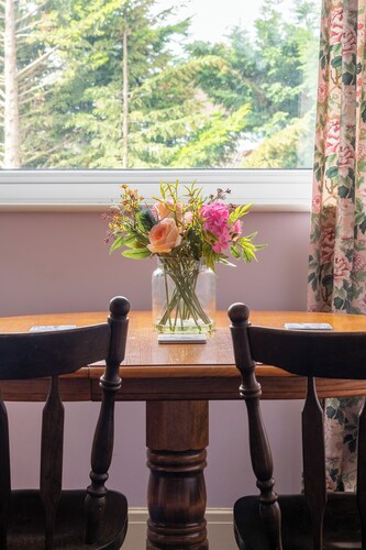 Room in shared house in leafy suburban road.  London Zone 4