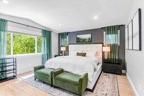4 habitaciones, tabla de planchar con plancha, cuna de viaje y wifi 