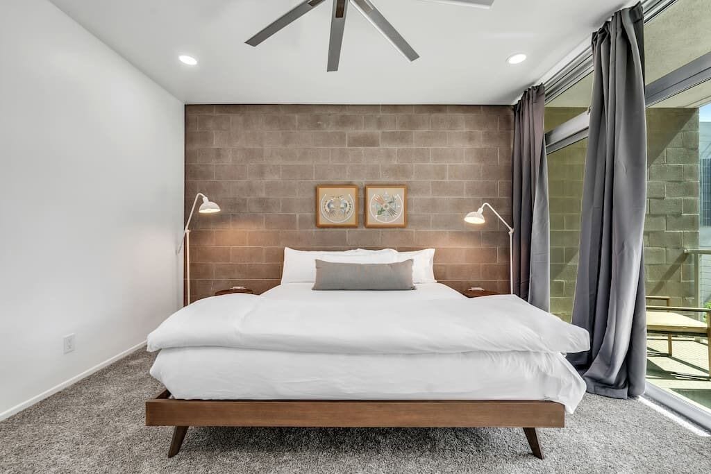 2 bedrooms, iron/ironing board, travel cot, WiFi