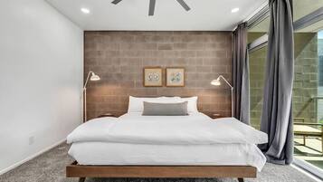 2 bedrooms, iron/ironing board, travel cot, WiFi