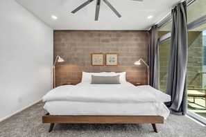 2 habitaciones, tabla de planchar con plancha, cuna de viaje y wifi 