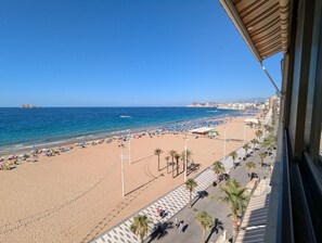 Una spiaggia nelle vicinanze