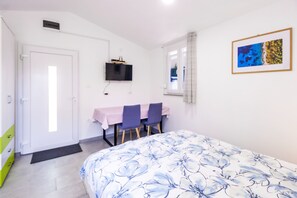 1 dormitorio, escritorio, cuna de viaje y wifi gratis