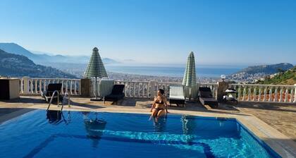Cozy villa with beautiful view near Alanya center