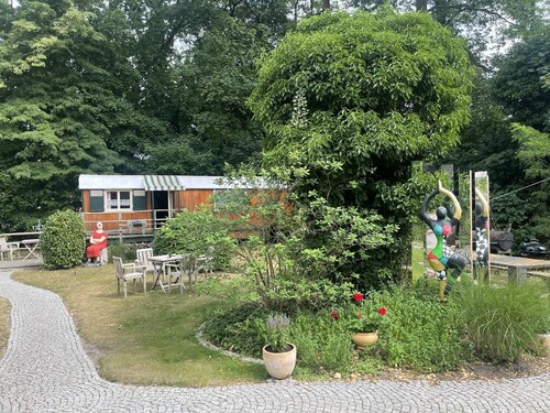 Zirkuswagen am Landhaus Labes