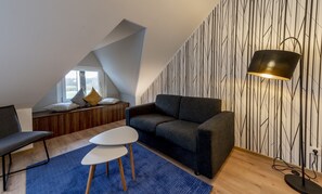 Deluxe Triple Room | Hypo-allergenic bedding, desk, laptop workspace, free WiFi - Zu Freunden (Hamm)