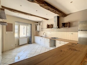 Private kitchen - My little home, nice and cool house (Fleurance)