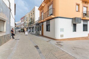 Exterior - Vinos & Vinilos III - Ayamonte Centre AVHVIIISP (Ayamonte)