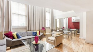 Apartment, Multiple Beds | 2 bedrooms, iron/ironing board, free WiFi, bed sheets - Luxurious 2 Bedroom 2 Bathroom Apartment in London (London)