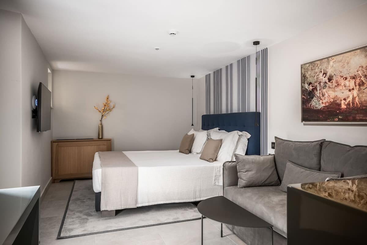 Premium bedding, down duvets, individually decorated