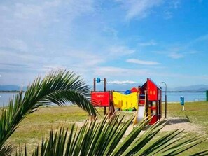 Children's area - T2 Apartment with large terrace, parking, pets allowed, and pool (Le Barcarès)