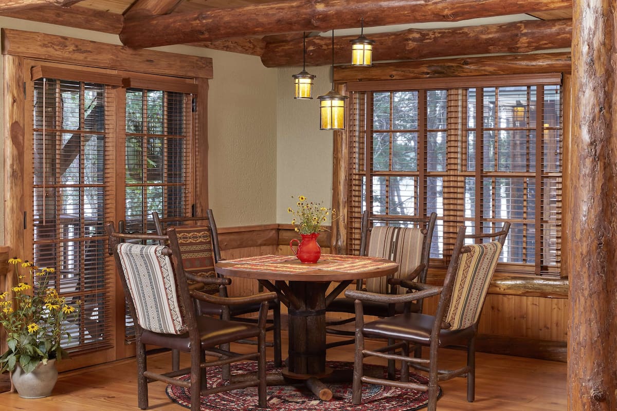 Frette Italian sheets, premium bedding, pillow-top beds, free minibar