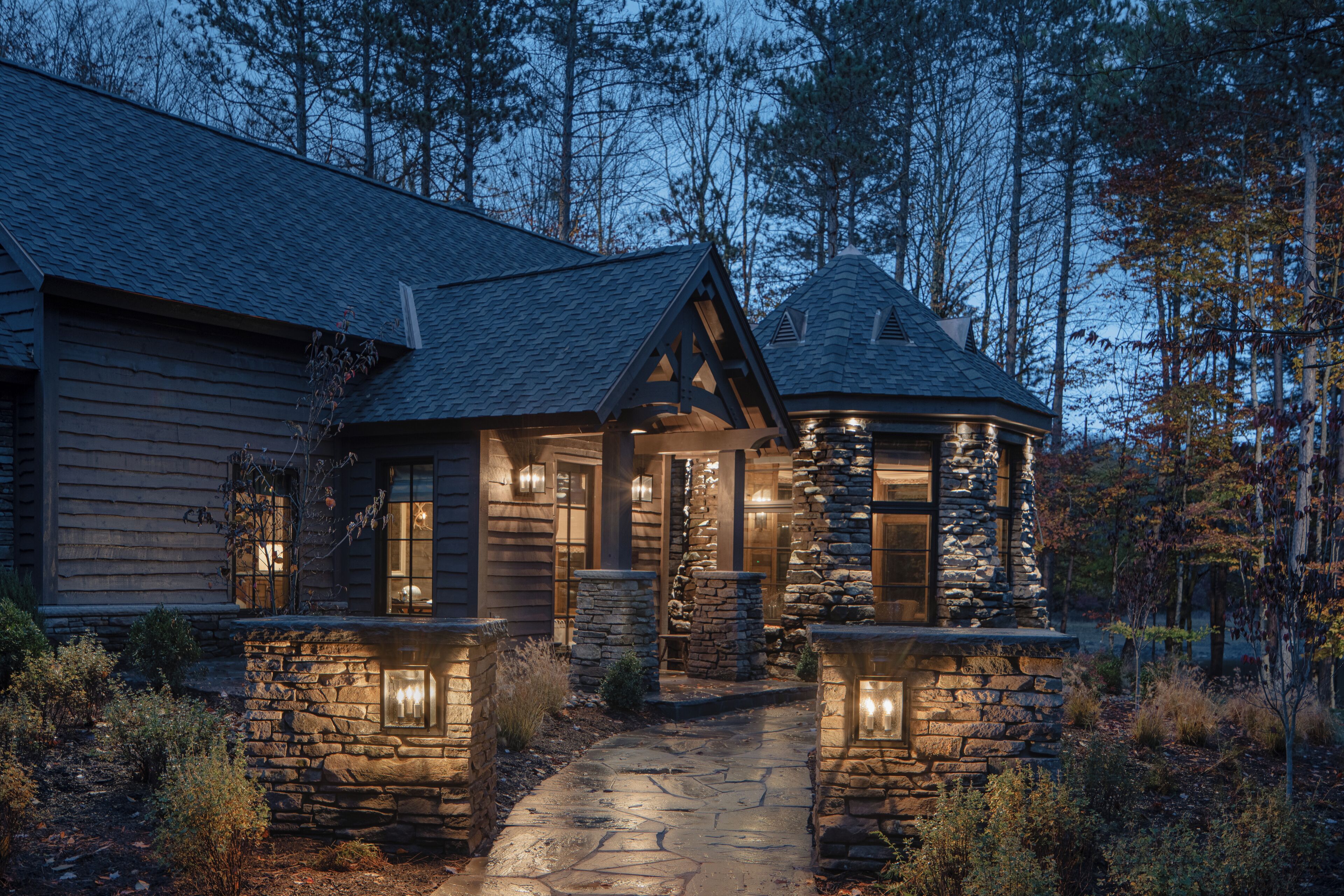 Frette Italian sheets, premium bedding, pillowtop beds, free minibar