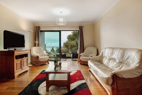 Appartement Costa Avila 2 avec vue sur la mer, balcons et Wi-Fi.