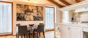 Appartamento Casa Lidia Attico 7 con vista montagne, terrazza e Wi-Fi