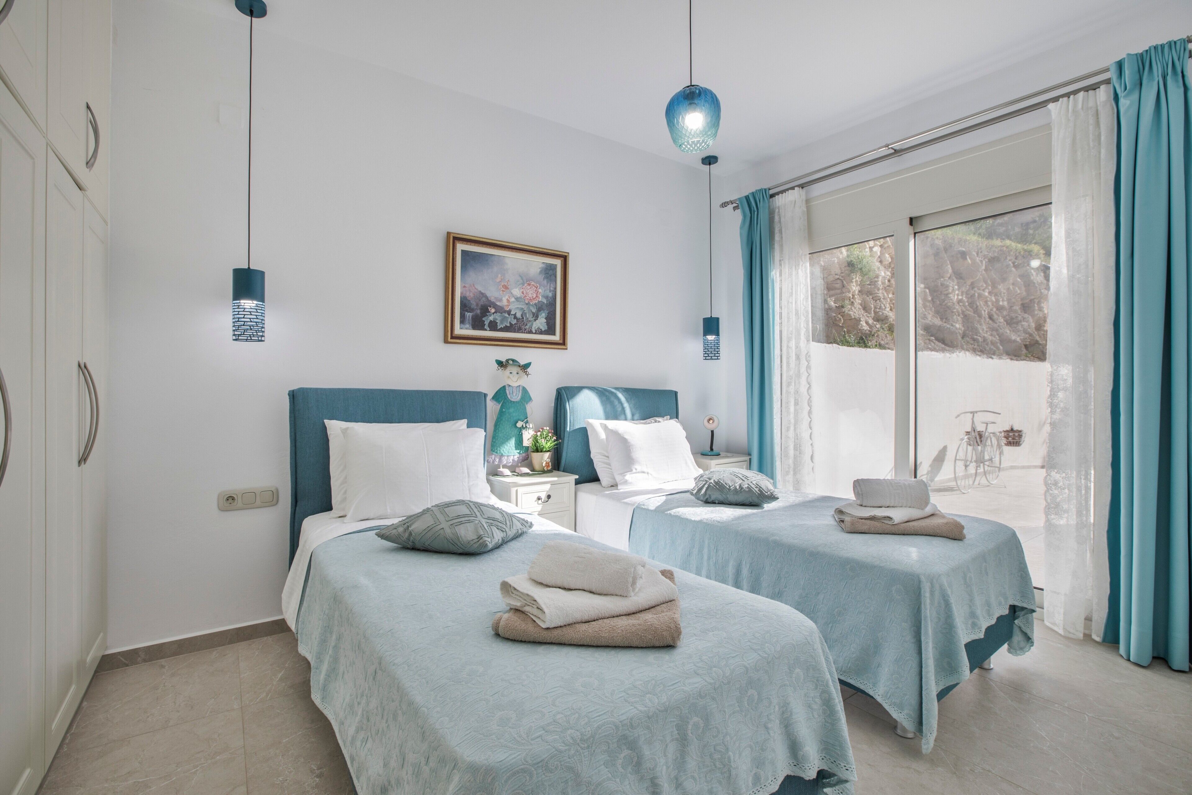 3 chambres, fer et planche à repasser, Wi-Fi gratuit, draps fournis