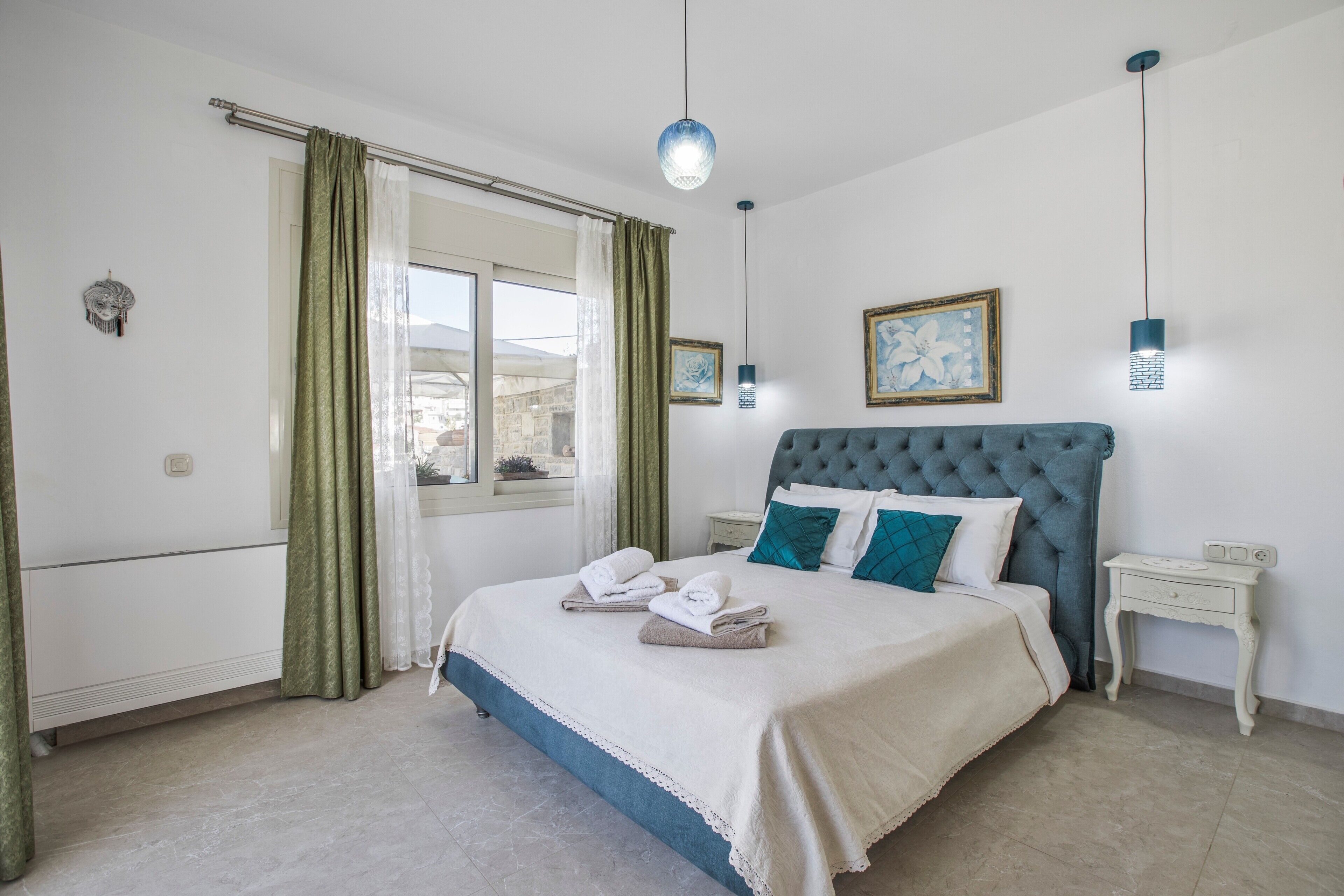 3 bedrooms, iron/ironing board, free WiFi, bed sheets