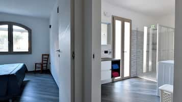 1 bedroom, iron/ironing board, bed sheets