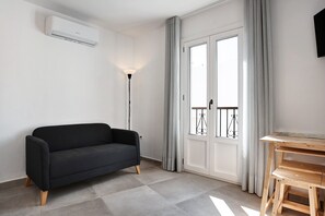 TV - Apartment 'Vexèr 2' with Balcony, Wi-Fi and Air Conditioning (Vejer)