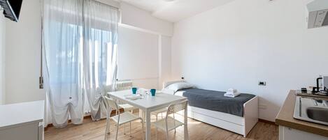 1 habitación, wifi gratis y ropa de cama