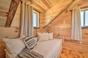 1 Schlafzimmer, Schreibtisch, kostenloses Internet, Bettwäsche