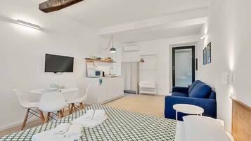 1 Schlafzimmer, Bügeleisen/Bügelbrett