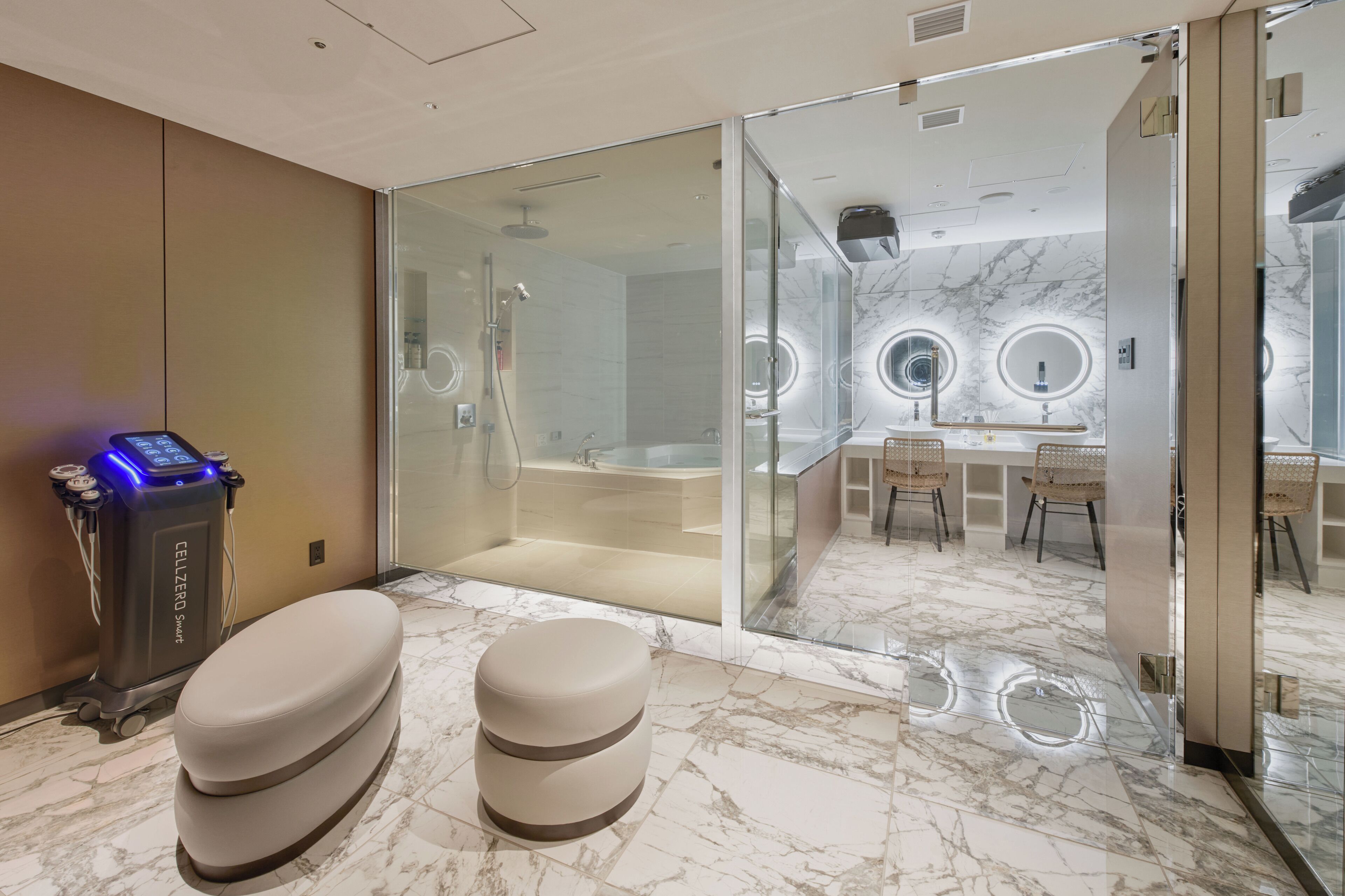 Private spa tub
