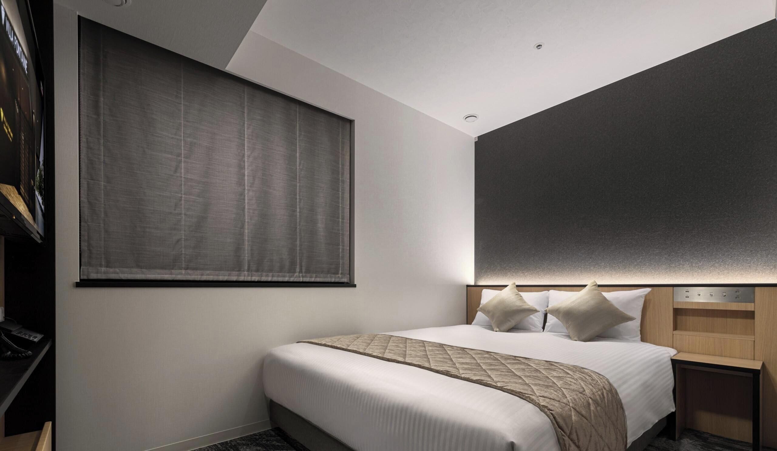 Kahden hengen huone (kaksi sänkyä), tupakointi kielletty (Hollywood, Shower) | Tallelokero huoneessa, ilmainen Wi-Fi, vuodevaatteet