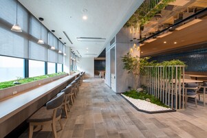 Her gün Japon tipi kahvaltı (kişi başı 2500 JPY)